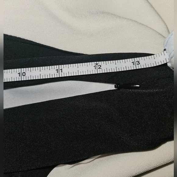 Cache Formal Evening Halter Top Black & White Illusion Gown - Size 8 - Picture 4 of 8